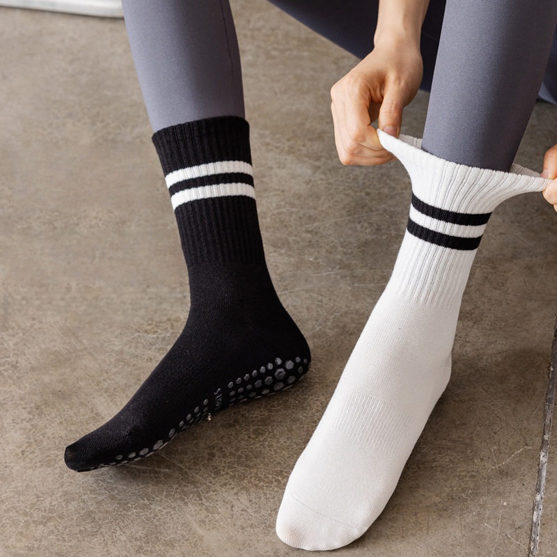 Women Non Slip Yoga Socks, Gri - Yoga Fitness Set のレビューと価格
