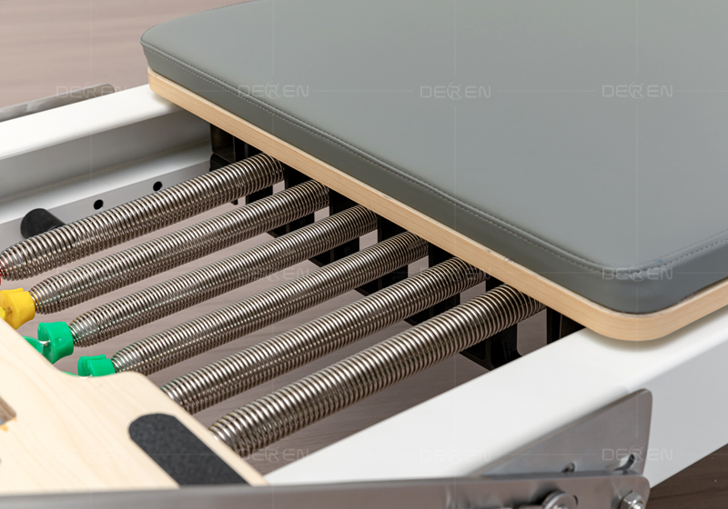 Aluminum Alloy Core Bed Reform - Yoga Fitness Pilates Reformer のレビューと価格