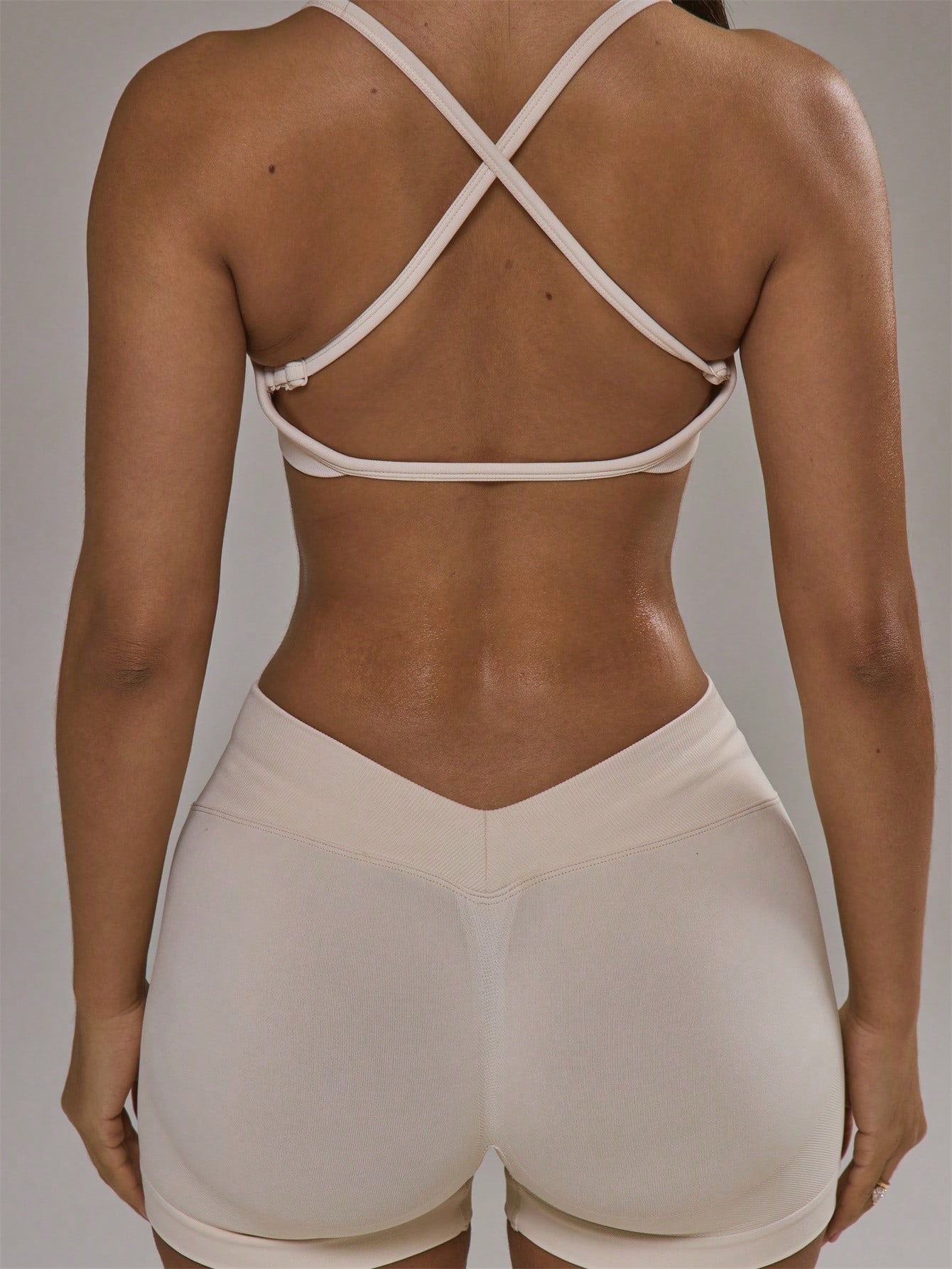Cross Back Sports Bra & Scrunc - Yoga Fitness Set のレビューと価格