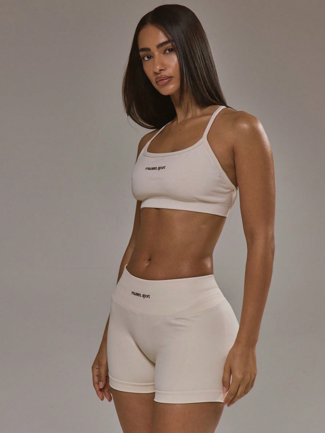 Cross Back Sports Bra & Scrunc - Yoga Fitness Set のレビューと価格