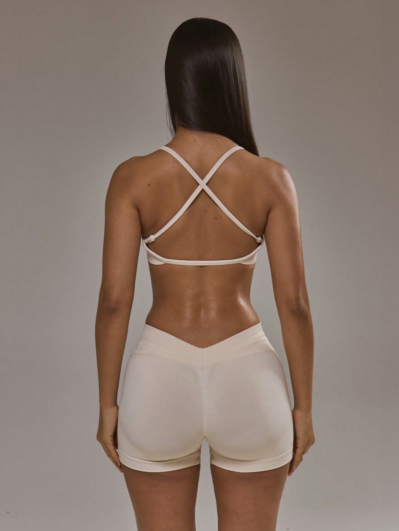 Cross Back Sports Bra & Scrunc - Yoga Fitness Set のレビューと価格