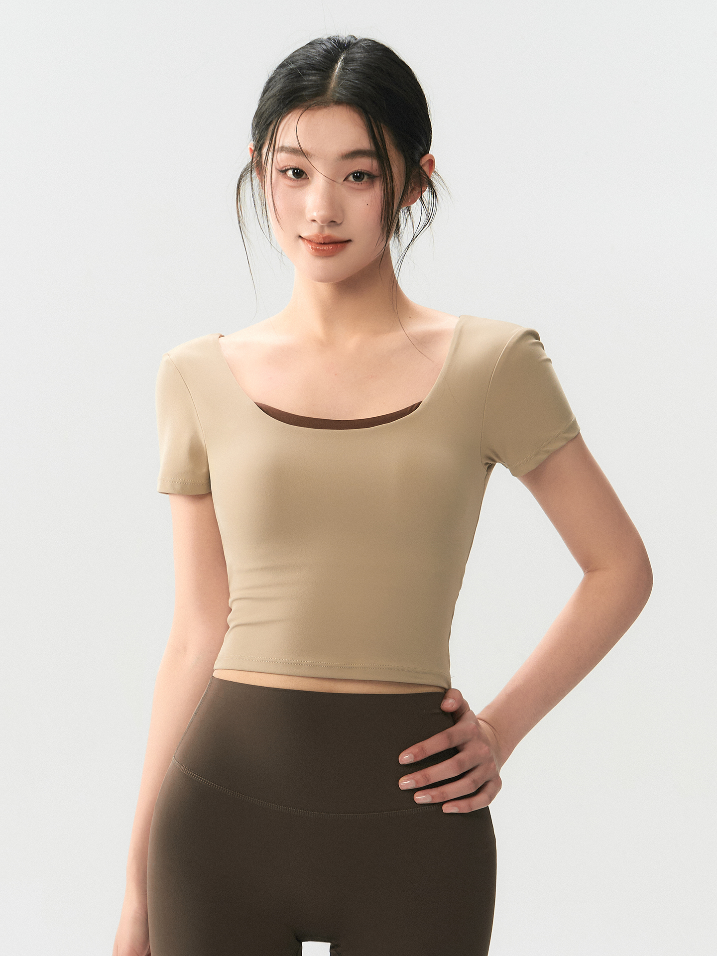 Yoga Clothes with Chest Pad Be - Yoga Fitness Training のレビューと価格