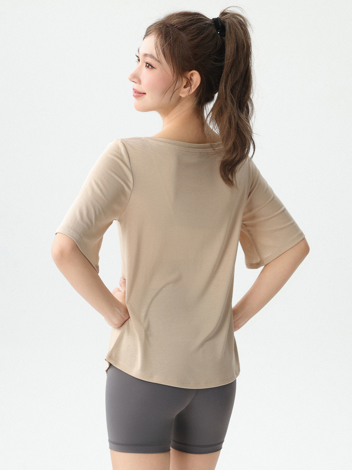 New Loose Women's Yoga Wear V- - Yoga Fitness Training のレビューと価格